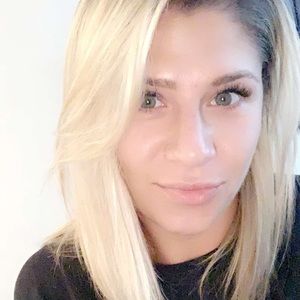 Meet your Posher, Brittney